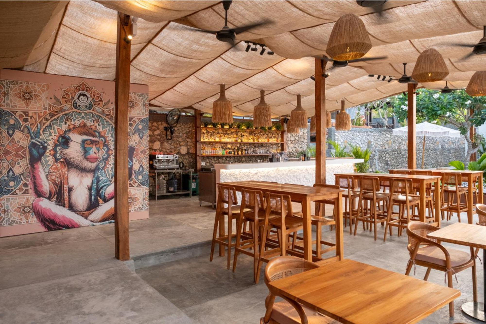 Mad Monkey Nusa Lembongan Exterior photo